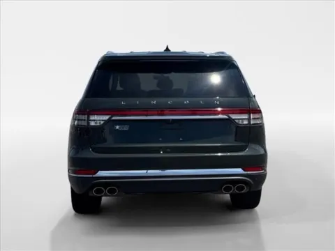 More photos of 2023 Lincoln Aviator Standard at Farris Ford - Morristown, TN
