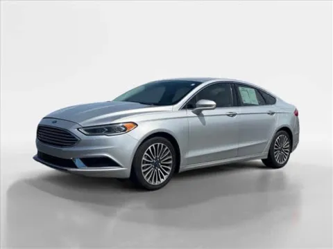 Silver 2018 Ford Fusion SE for sale in Morristown, TN