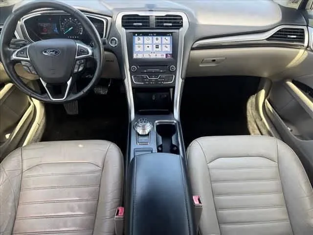 2018 Ford Fusion SE - Photo 9