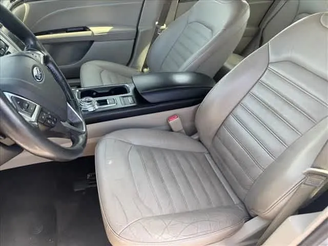 2018 Ford Fusion SE - Photo 17