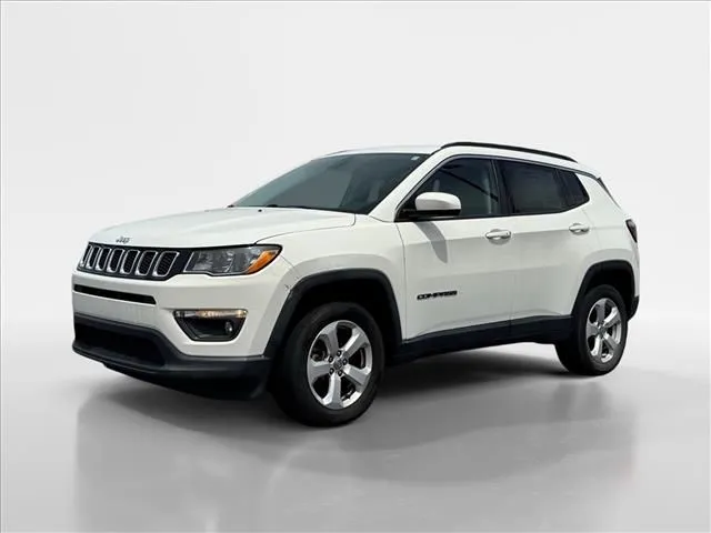 White 2018 Jeep Compass Latitude for sale in Morristown, TN