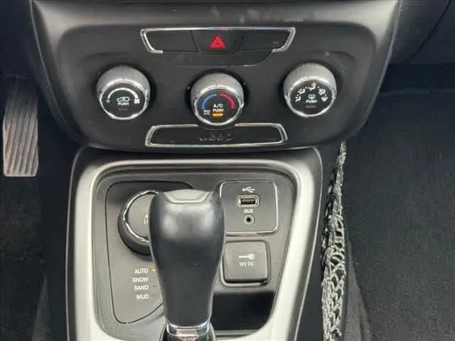2018 Jeep Compass Latitude - Photo 11