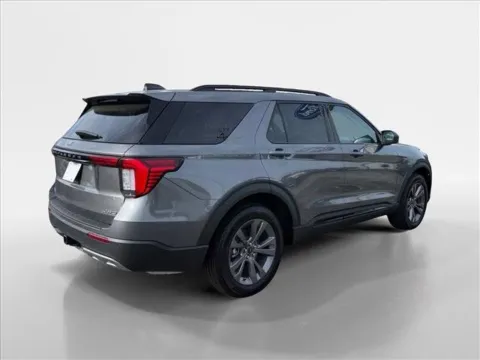 More photos of 2026 Ford Explorer Active at Farris Ford - Morristown, TN