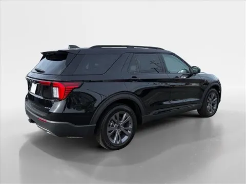 More photos of 2026 Ford Explorer Active at Farris Ford - Morristown, TN