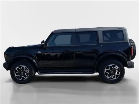 Photos of 2025 Ford Bronco Outer Banks for sale in Morristown, TN at Farris Ford - Morristown