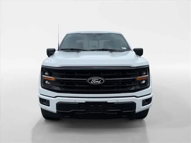 2026 Ford F-150 XLT - Photo 8
