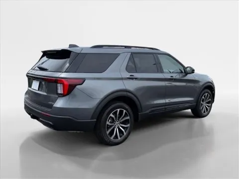 More photos of 2026 Ford Explorer ST-Line at Farris Ford - Morristown, TN
