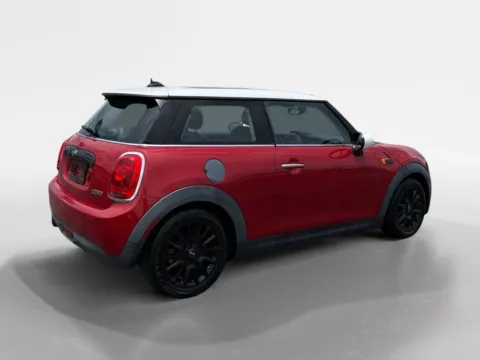 More photos of 2016 MINI Cooper at Farris Ford - Morristown, TN