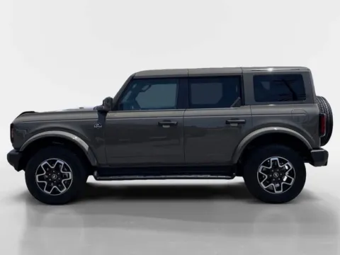 Photos of 2026 Ford Bronco Outer Banks for sale in Morristown, TN at Farris Ford - Morristown