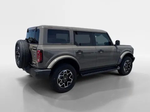 More photos of 2026 Ford Bronco Outer Banks at Farris Ford - Morristown, TN