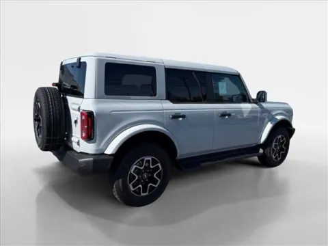 More photos of 2026 Ford Bronco Outer Banks at Farris Ford - Morristown, TN