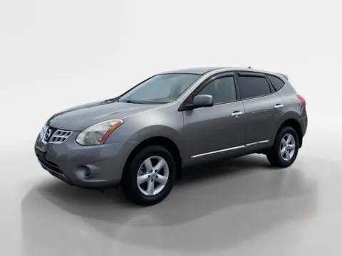 Gray 2013 Nissan Rogue S for sale in Morristown, TN