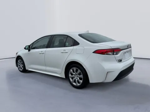 More photos of 2024 Toyota Corolla LE at Farris Ford - Morristown, TN