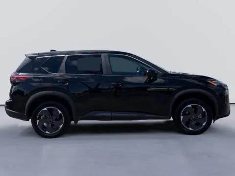 More photos of 2024 Nissan Rogue SV at Farris Ford - Morristown, TN