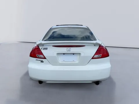 More photos of 2006 Honda Accord EX-L V6 at Farris Ford - Morristown, TN