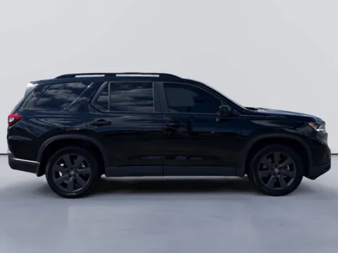 More photos of 2025 Honda Pilot Sport at Farris Ford - Morristown, TN