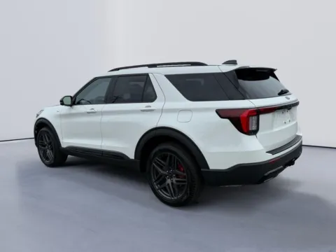 More photos of 2026 Ford Explorer ST-Line at Farris Ford - Morristown, TN