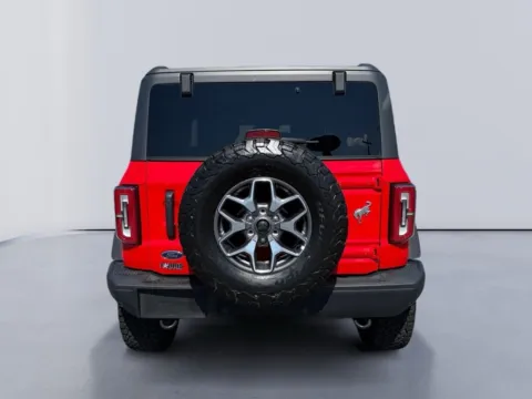 More photos of 2023 Ford Bronco Badlands at Farris Ford - Morristown, TN
