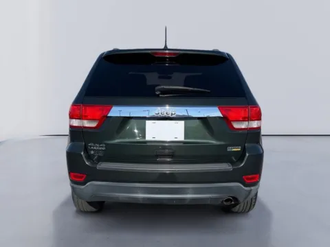More photos of 2011 Jeep Grand Cherokee Laredo at Farris Ford - Morristown, TN