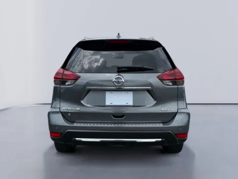 More photos of 2019 Nissan Rogue SL at Farris Ford - Morristown, TN