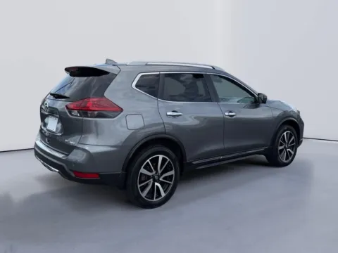 More photos of 2019 Nissan Rogue SL at Farris Ford - Morristown, TN