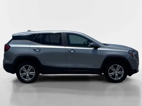 More photos of 2024 GMC Terrain SLE at Farris Ford - Morristown, TN