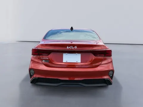 More photos of 2022 Kia Forte LXS at Farris Ford - Morristown, TN
