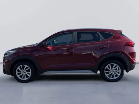 Photos of 2017 Hyundai Tucson SE for sale in Morristown, TN at Farris Ford - Morristown