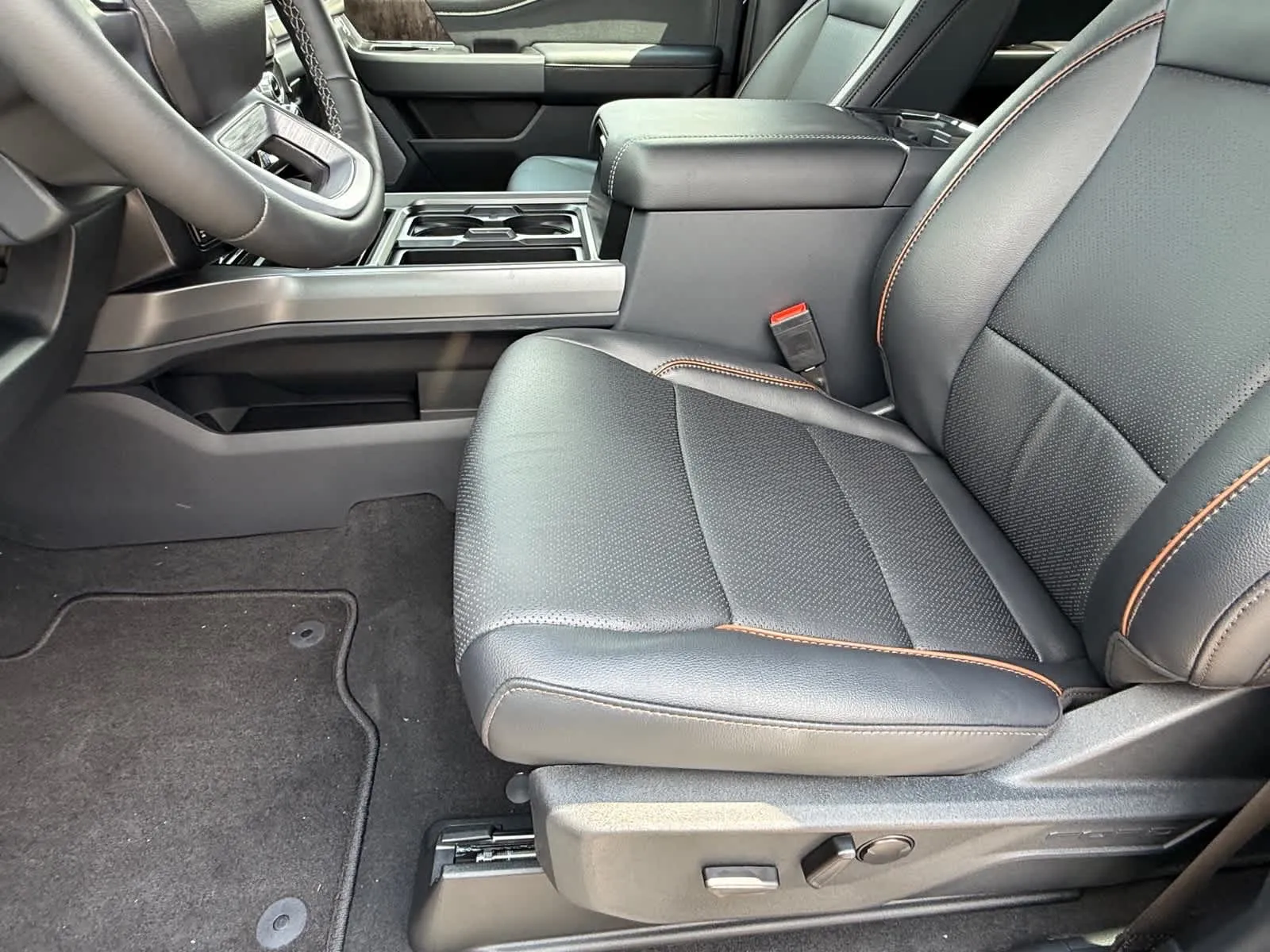 2026 Ford F-250 Super Duty Lariat - Photo 11