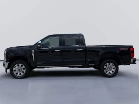 Photos of 2026 Ford Super Duty F-250 SRW LARIAT for sale in Morristown, TN at Farris Ford - Morristown