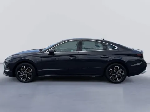 Photos of 2024 Hyundai Sonata SEL for sale in Morristown, TN at Farris Ford - Morristown