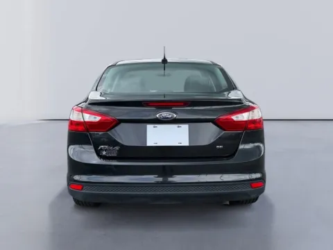 More photos of 2012 Ford Focus SE at Farris Ford - Morristown, TN