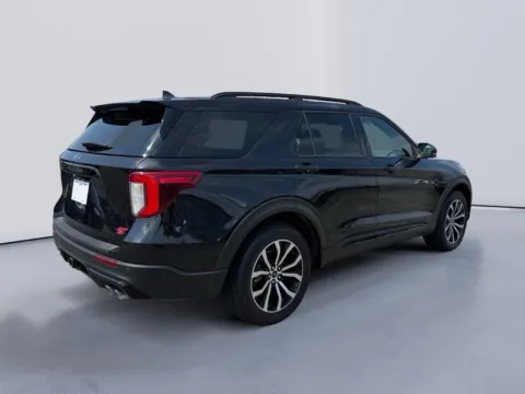 More photos of 2021 Ford Explorer ST at Farris Ford - Morristown, TN