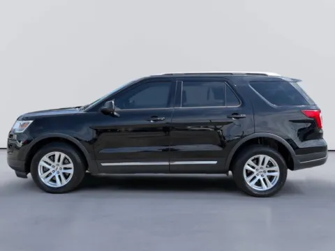 Photos of 2018 Ford Explorer XLT for sale in Morristown, TN at Farris Ford - Morristown