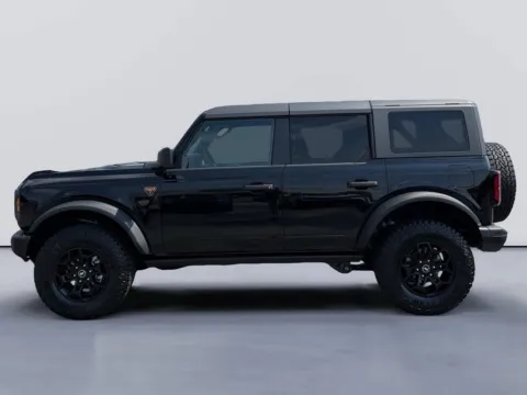 Photos of 2026 Ford Bronco Badlands for sale in Morristown, TN at Farris Ford - Morristown