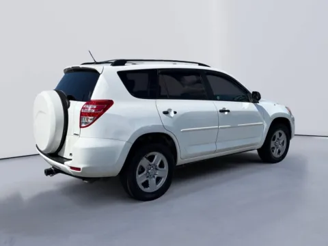More photos of 2011 Toyota RAV4 at Farris Ford - Morristown, TN