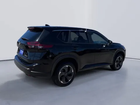 More photos of 2024 Nissan Rogue SV at Farris Ford - Morristown, TN