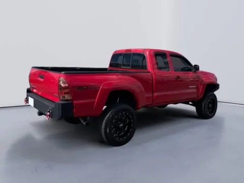 More photos of 2005 Toyota Tacoma at Farris Ford - Morristown, TN