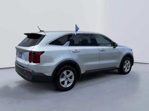 More photos of 2022 Kia Sorento LX at Farris Ford - Morristown, TN