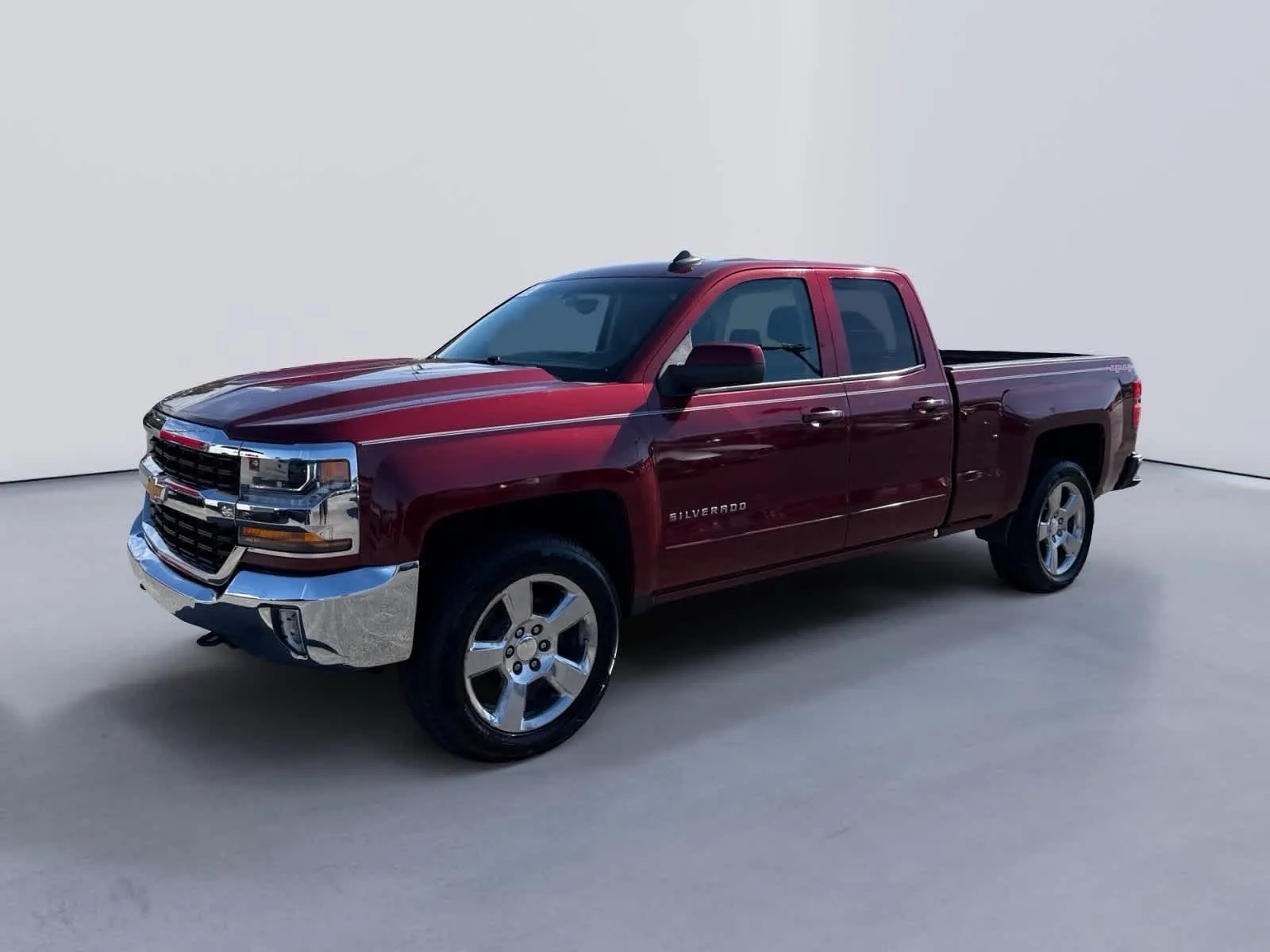 Red 2017 Chevrolet Silverado 1500 LT for sale in Morristown, TN