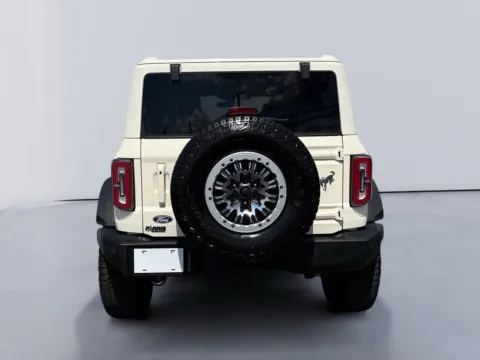 More photos of 2026 Ford Bronco Outer Banks at Farris Ford - Morristown, TN