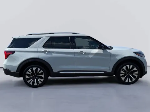 More photos of 2027 Ford Explorer Platinum at Farris Ford - Morristown, TN