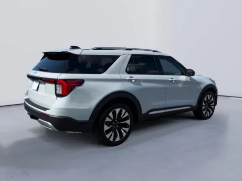 More photos of 2027 Ford Explorer Platinum at Farris Ford - Morristown, TN