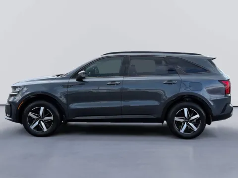 Photos of 2023 Kia Sorento S for sale in Morristown, TN at Farris Ford - Morristown