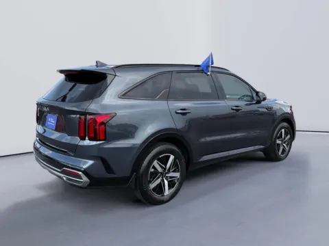 More photos of 2023 Kia Sorento S at Farris Ford - Morristown, TN