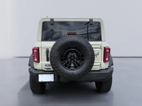 More photos of 2026 Ford Bronco Outer Banks at Farris Ford - Morristown, TN