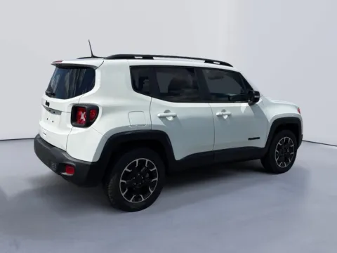 More photos of 2023 Jeep Renegade Upland at Farris Ford - Morristown, TN