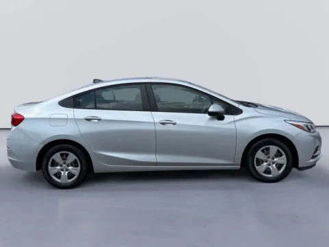 More photos of 2016 Chevrolet Cruze LS at Farris Ford - Morristown, TN