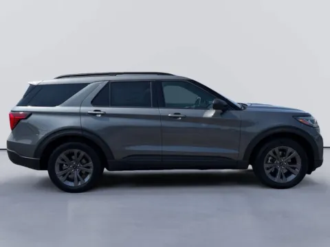 More photos of 2027 Ford Explorer Active w/200A Pkg at Farris Ford - Morristown, TN