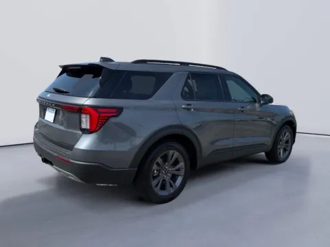More photos of 2027 Ford Explorer Active w/200A Pkg at Farris Ford - Morristown, TN
